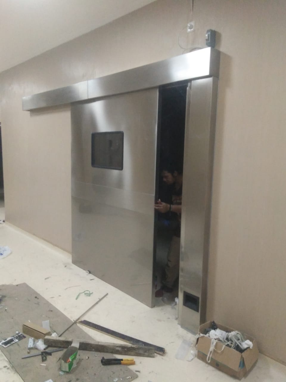 PEMASANGAN HERMATIC DOOR  STANDAR & ANTI RADIASI RUANGAN OK